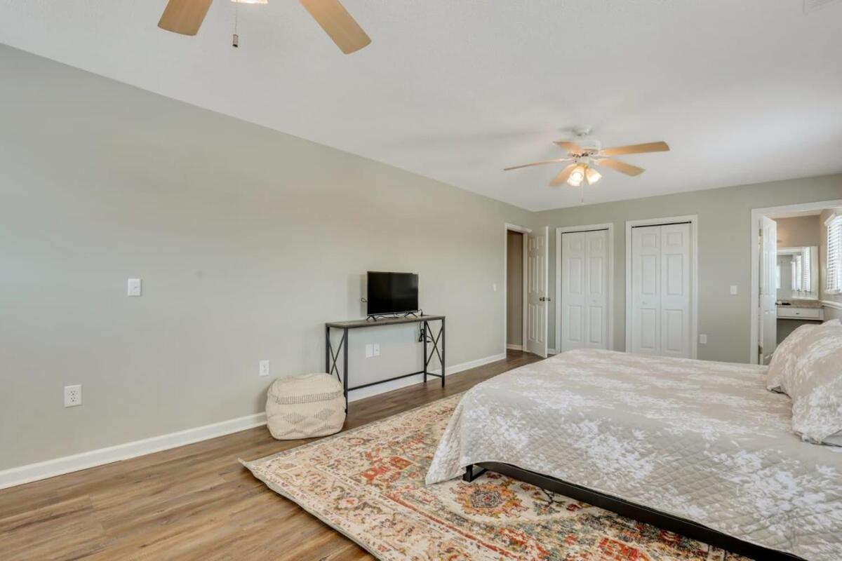 Eagle'S Nest - Spacious Loft Downtown - Near Gsu Стейтсборо Экстерьер фото
